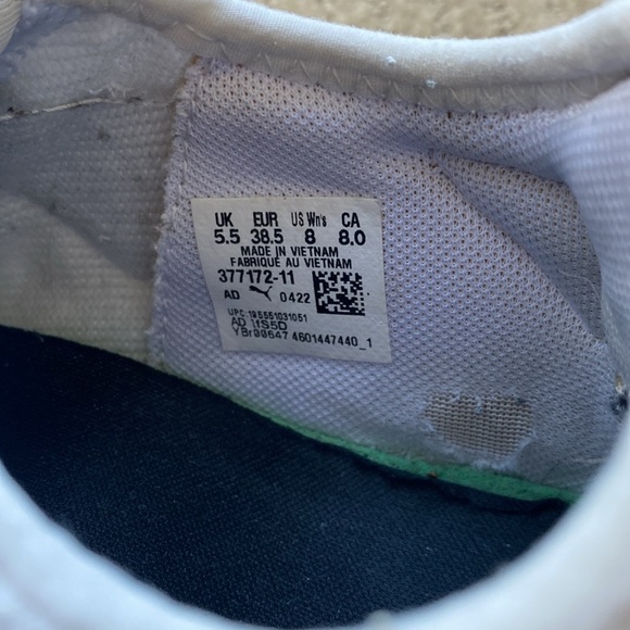 PUMA Sneakers, White, size 8 - Picture 8 of 16